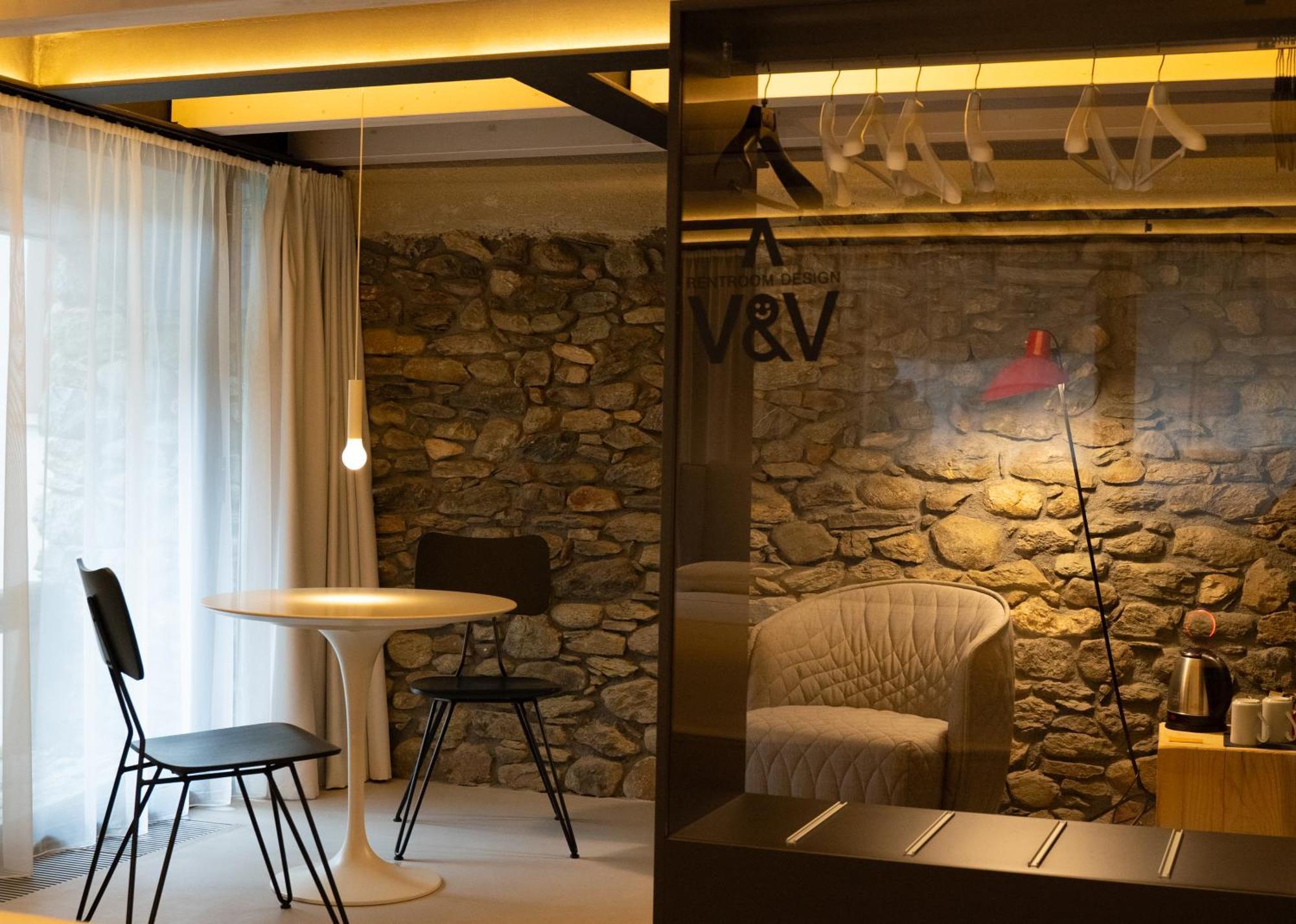 V&V Rentroom Design Gignod Kültér fotó